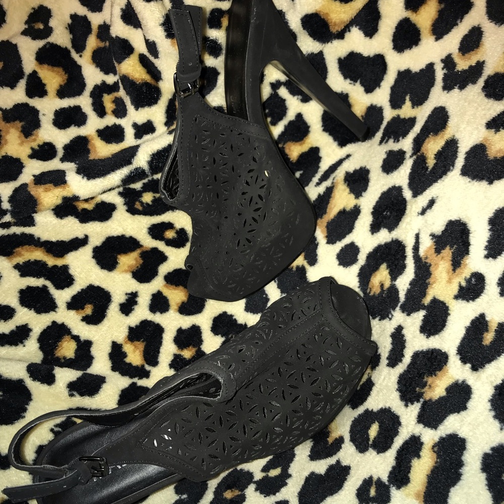 Peek a boo heels